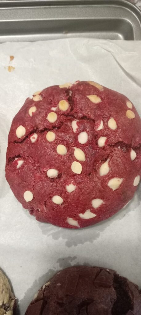 Red Velvet Cheesecake Cookie