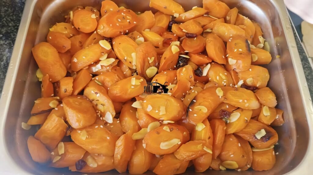 Glazed carrots with raisins and almond flakes