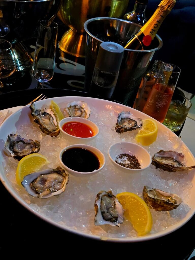 Standard Naked Oysters Eight