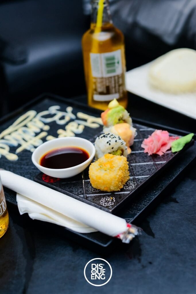 Salmon n Crabstick 4pc