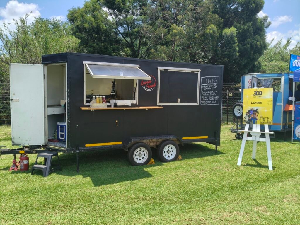 Luvies Food Truck